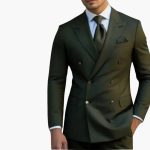 Men's Suit with Lapel Collar and Matching Trousers