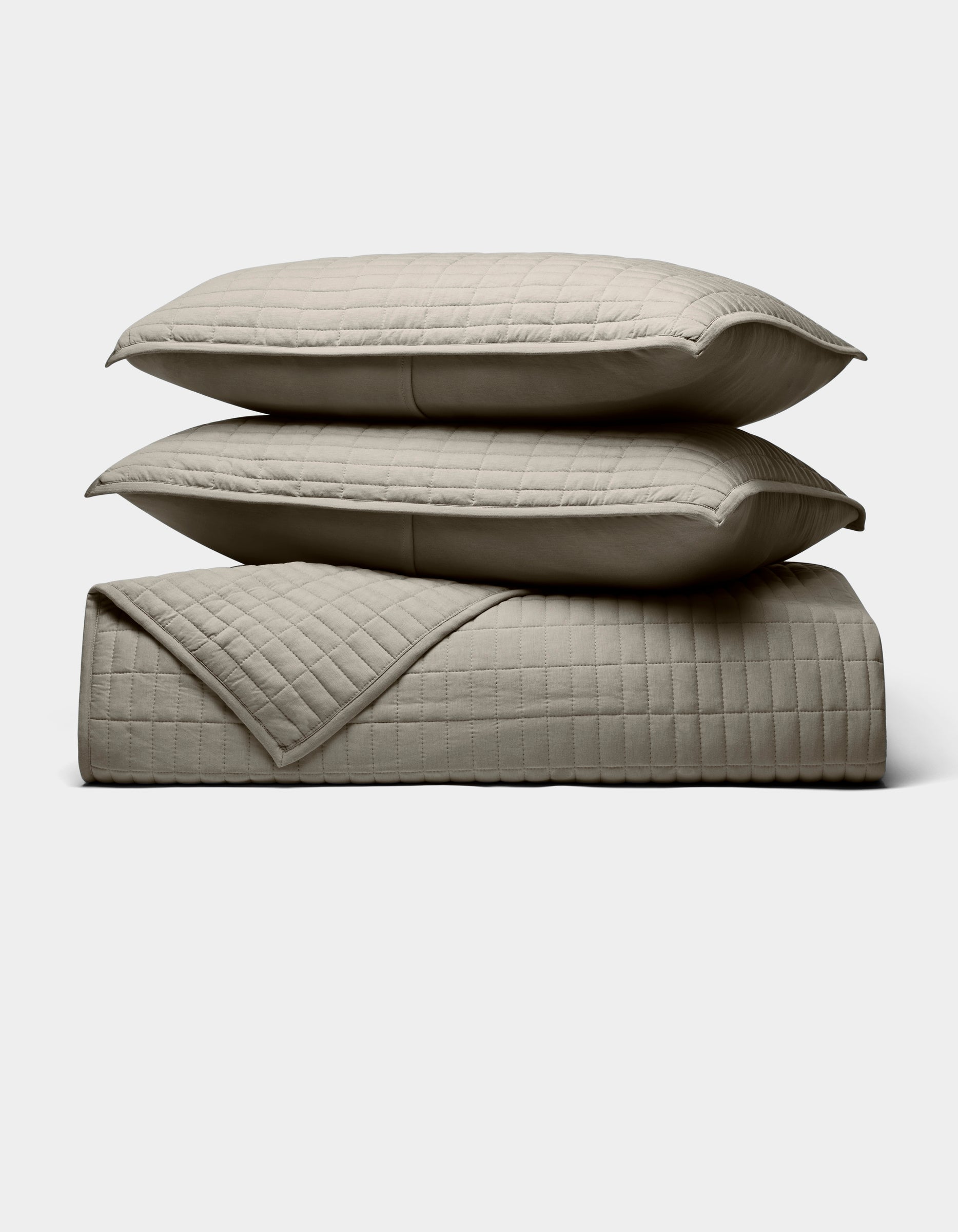 251032_BambooJerseyQuiltBundle_Stone_Silo.jpg Bamboo Jersey Quilt Bundle - Image 1