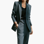 Elegant Blazer Suit for Women - with Tailored Pants - Image 2