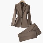 Blazer Set for Women with Lapel and Button Placket in Front - Image 4