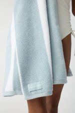 Classic Stripe Resort Towel Bundle - Image 22