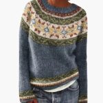 Women's Knit Sweater with Round Neck and Pattern Design - Image 5