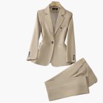 Blazer Set for Women with Lapels and Front Button Placket - Image 6