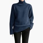 Women's sweater with turtleneck and ribbed texture - Image 2