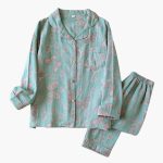 Women's Fleece Pajama Set with Bear Motif and Elastic Waistband - Image 6