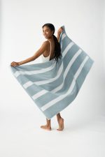 Classic Stripe Resort Towel Bundle - Image 21
