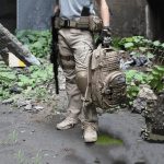 Men's Cargo Pants with Zipper and Multiple Pockets - Image 7