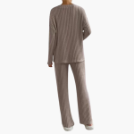Women's Lounge Set with V-Neck and Ribbed Surface - Image 5
