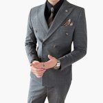 Men's Three-Piece Suit with Check Pattern and Lapel Collar - Image 5