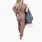 Two-Piece Jogging Suit for Women with High Collar - Image 5