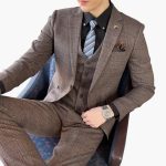 Men's Three-Piece Suit with Check Pattern for Every Season - Image 6