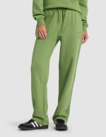 Women's Cityscape 2.0 Crewneck & Sweatpant Set - Image 13