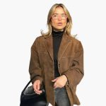 Women's Blazer with Button Closure and Side Pockets - Image 2