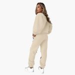 Women's Jogging Suit with Heart Print and Relaxed Fit - Image 2
