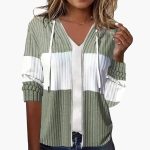 Women's Hooded Sweatshirt with Zipper - Image 3