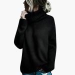 Women's Oversized Sweater with Long Sleeves - Image 4