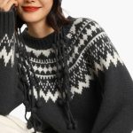 Women's Sweater with Round Neck and Knit Pattern - Image 7