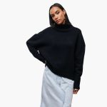 Women's Knitted Sweater with Round Neckline and Ribbed Cuffs - Image 3
