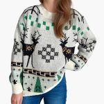 Women's Christmas Sweater with Round Neck and Oversized Fit - Image 4
