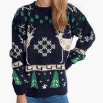 Women's Christmas Sweater with Round Neck and Oversized Fit - Image 2