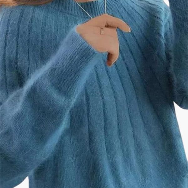 Women's Sweater with Ribbed Surface and Long Sleeves