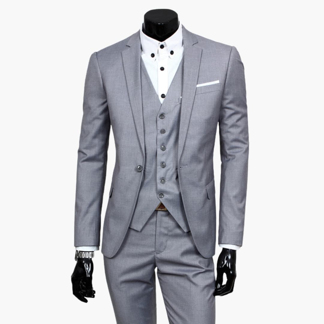 HerrenanzugmitWesteundatmungsaktivemStofffuralleJahreszeiten_4_9487bdd7-1852-4e06-8a2e-fd425cc76a82.jpg Men's Suit with Vest and Breathable Fabric for All Seasons - Image 1