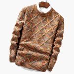 Men's sweater with round neckline and textured surface - Image 2