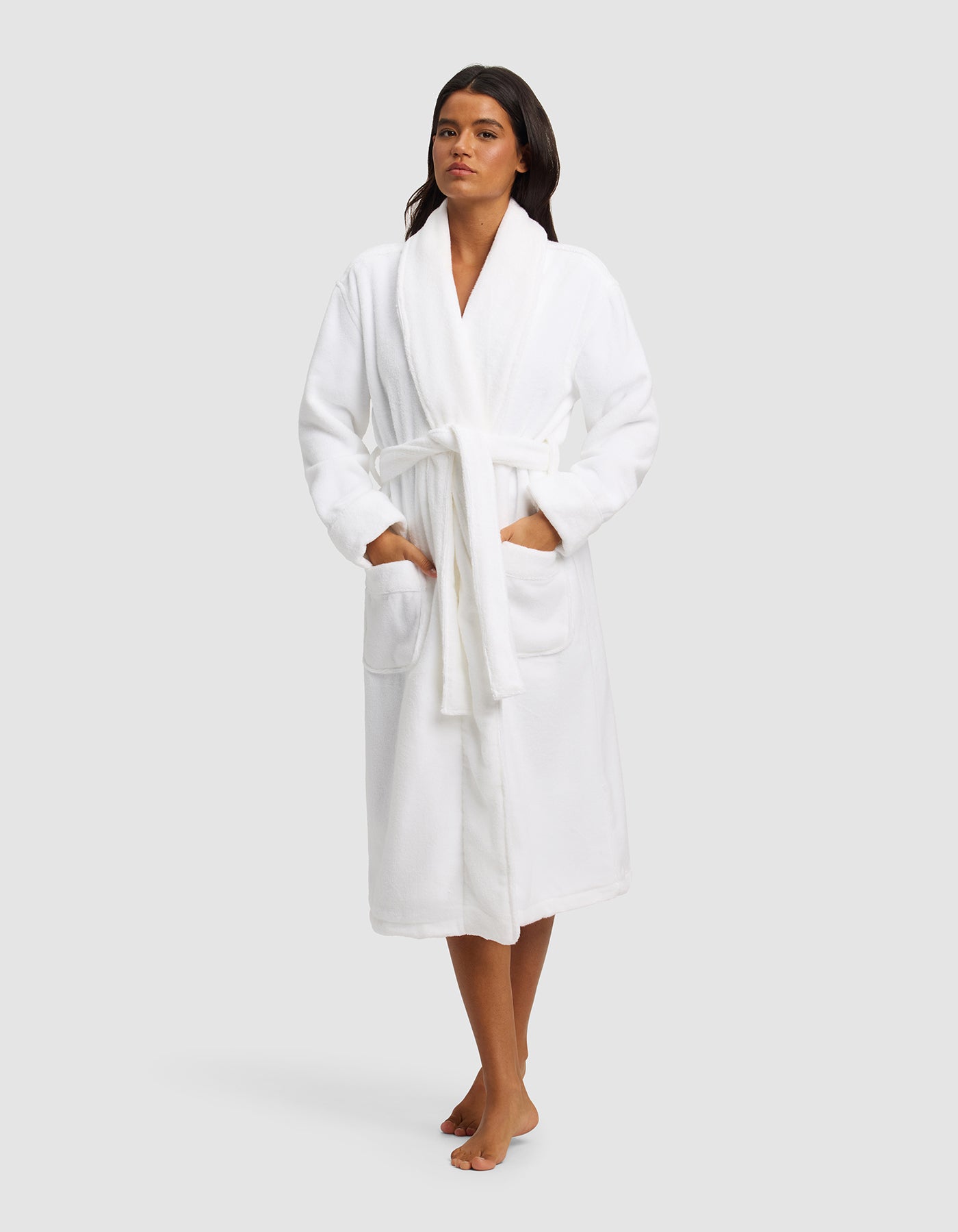 Luxe_Bath_Robe_White_1.jpg Luxe Bath Robe - Image 1