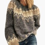 Women’s Patterned Knit Sweater with Crew Neck and Ribbed Hem - Image 4